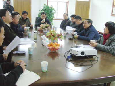 安慶市政協(xié)副主席戴德民、市政府副秘書長葉玲霞帶隊調(diào)研金泉科技